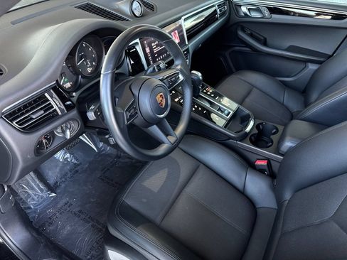 Used 2022 Porsche Macan AWD/4WD image 9
