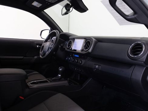 Used 2023 Toyota Tacoma TRD Off-Road AWD/4WD image 20