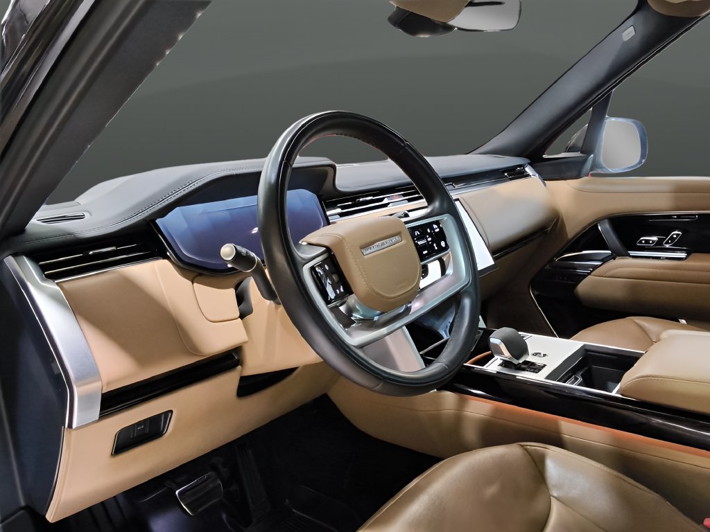 Used 2025 Land Rover Range Rover SE AWD/4WD image 9