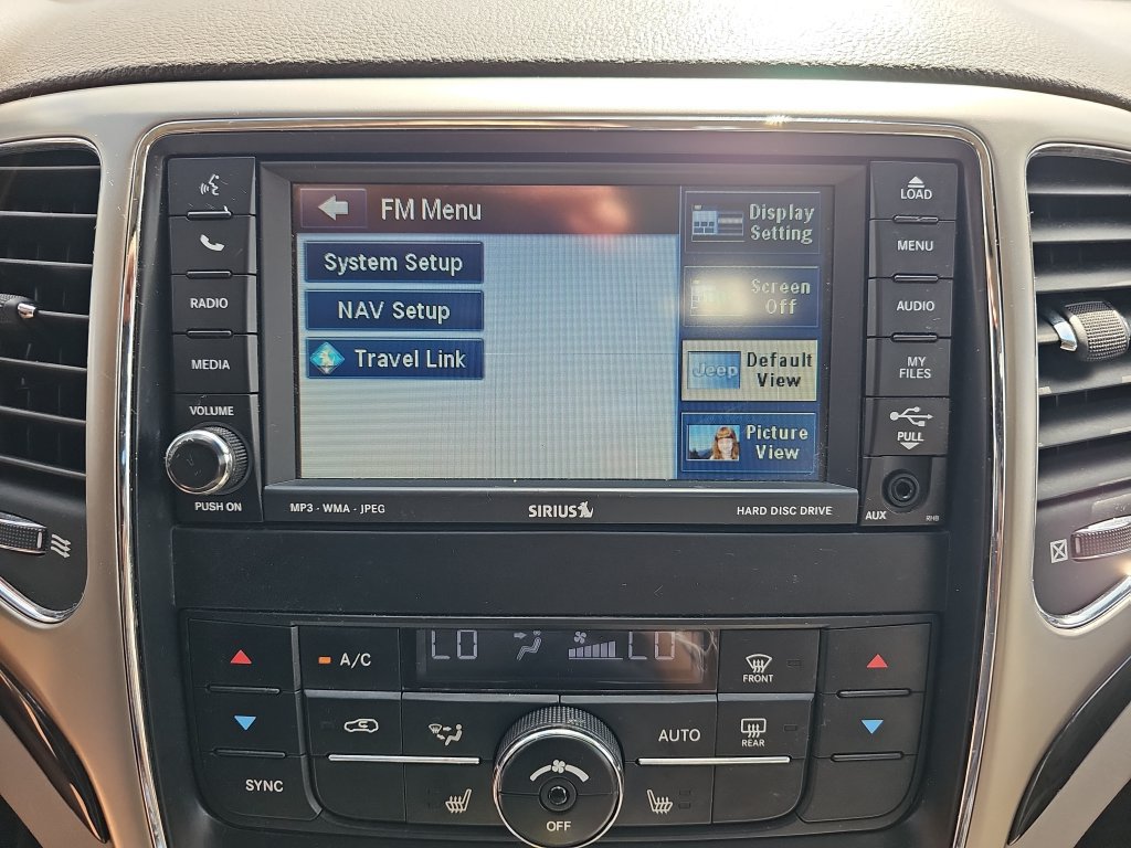 Used 2011 Jeep Grand Cherokee Laredo RWD image 23