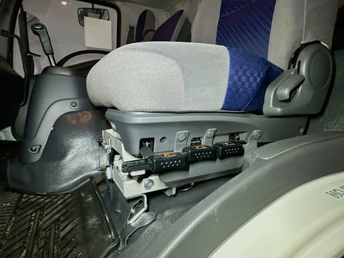 New 2026 Isuzu FTR RWD image 14