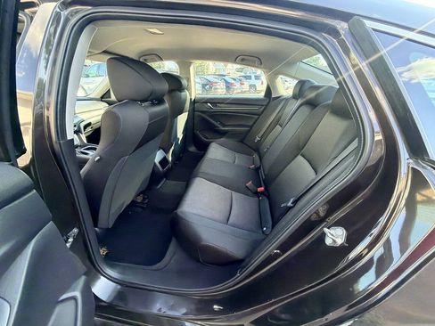Used 2018 Honda Accord LX image 43