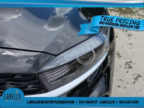 Used 2024 Kia Forte LXS FWD image 9