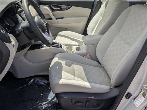 Used 2019 Nissan Rogue Sport SV FWD image 15