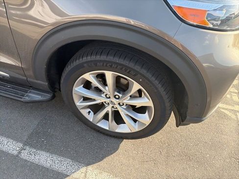 Used 2021 Ford Explorer Platinum w/ Equipment Group 601A image 16