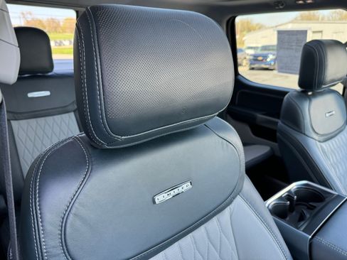 Used 2022 Ford F150 Limited image 27