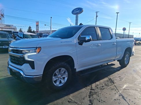 Used 2025 Chevrolet Silverado 1500 LT w/ Safety Package image 7