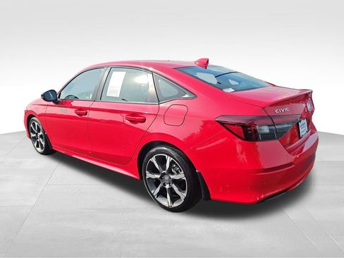 Used 2025 Honda Civic Sport Touring image 3