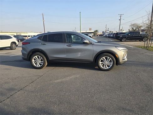 New 2026 Buick Envista Preferred image 4