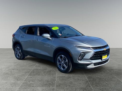Used 2023 Chevrolet Blazer LT AWD/4WD image 7