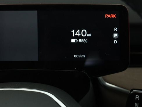 Used 2025 Volvo EX90 Plus image 14