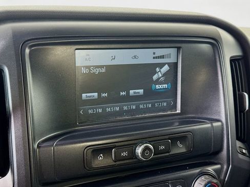 Used 2018 Chevrolet Silverado 1500 Custom w/ Custom Value Package image 16