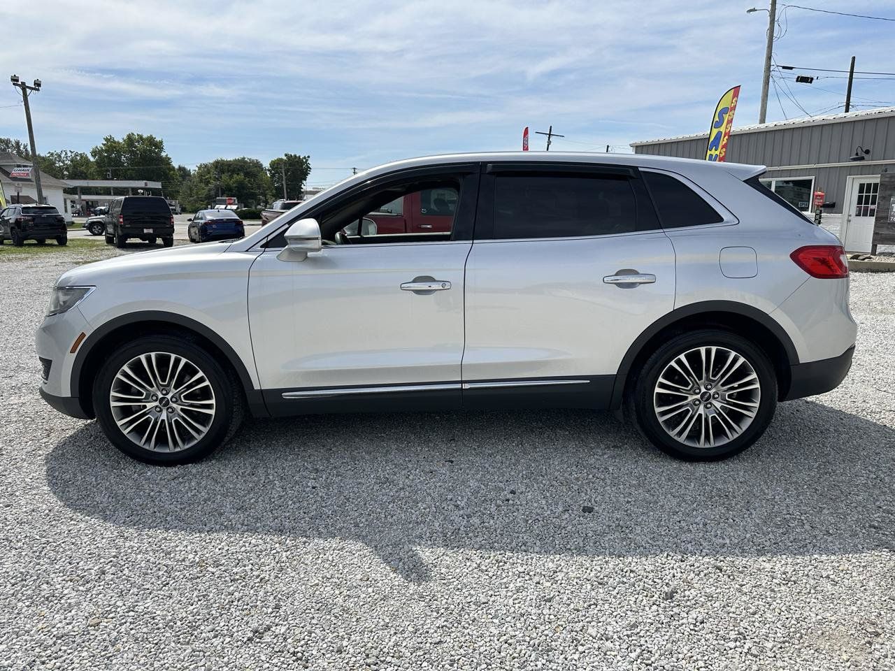 Used 2016 Lincoln MKX Reserve w/ Climate Package AWD/4WD image 5