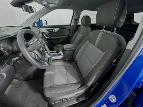 Used 2025 Chevrolet Blazer LT image 13