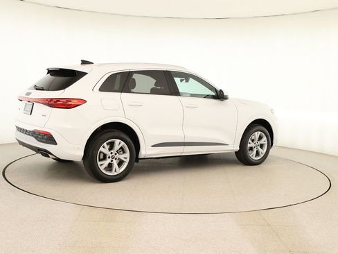 New 2025 Audi Q5 Premium image 7