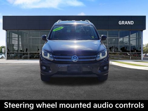 Used 2016 Volkswagen Tiguan SE image 4