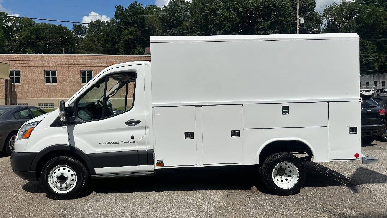 Used 2017 Ford Transit 350 138 DRW w/ Interior Upgrade Package RWD image 4