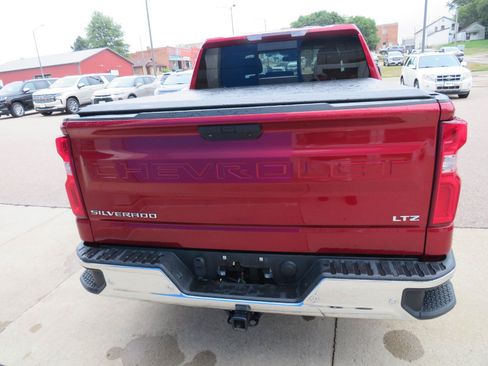 Used 2019 Chevrolet Silverado 1500 LTZ w/ LTZ Plus Package AWD/4WD image 12