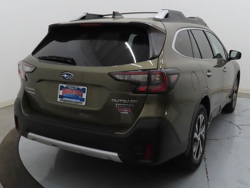 Certified 2022 Subaru Outback Touring w/ Popular Package #2 image 4
