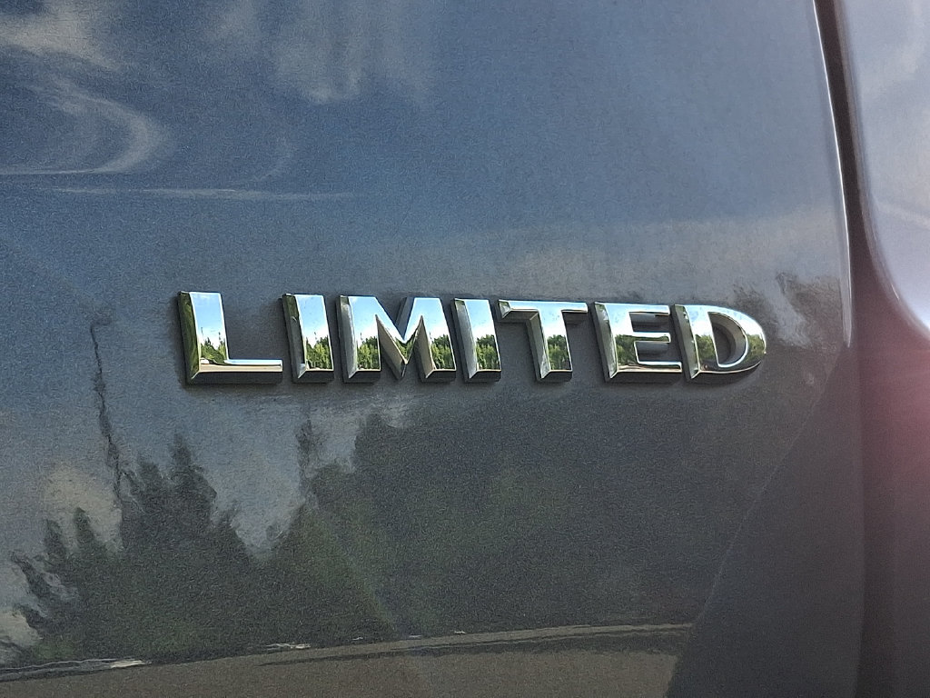 Certified 2018 Jeep Grand Cherokee Limited AWD/4WD image 30