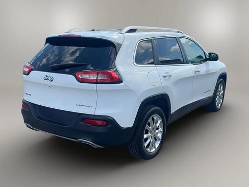 Used 2015 Jeep Cherokee Limited w/ Luxury Group AWD/4WD image 5