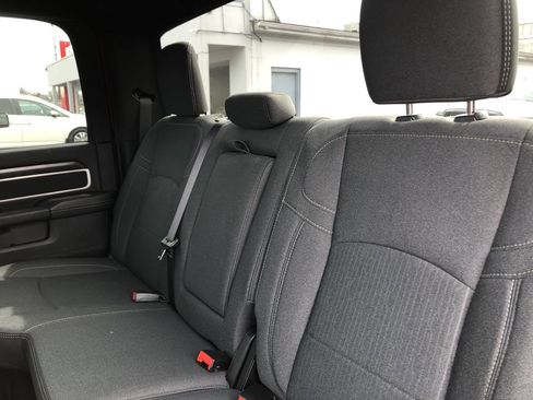 Used 2024 RAM 2500 Big Horn w/ Safety Group image 11