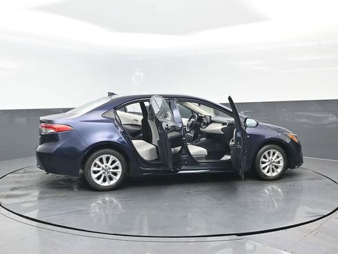 Used 2022 Toyota Corolla LE image 20