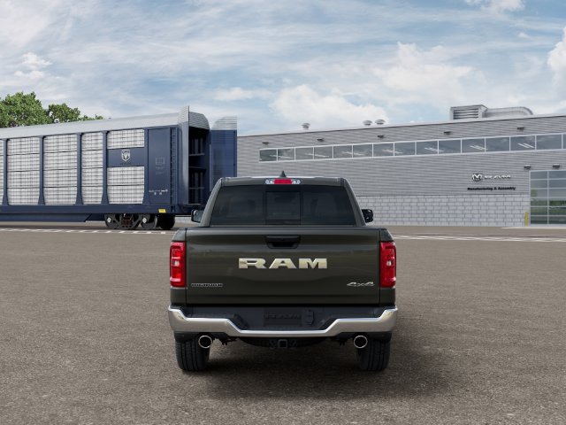 New 2027 RAM 1500 4x4 Crew Cab image 7