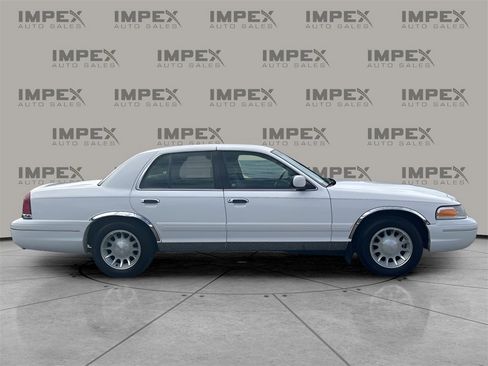 Used 1998 Ford Crown Victoria LX image 6