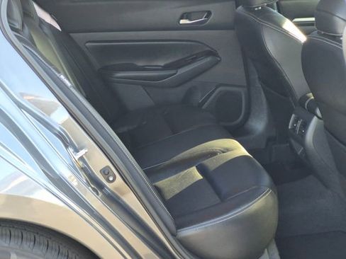 Used 2021 Nissan Altima 2.5 SL FWD image 22