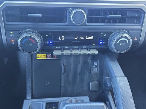 Used 2025 Toyota 4Runner TRD Off-Road Premium w/ Tow Technology Package AWD/4WD image 26