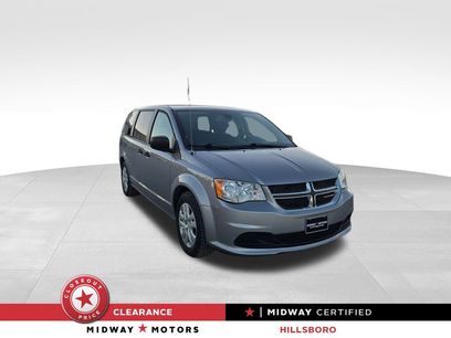 Used 2020 Dodge Grand Caravan SE w/ UConnect Hands-Free Group