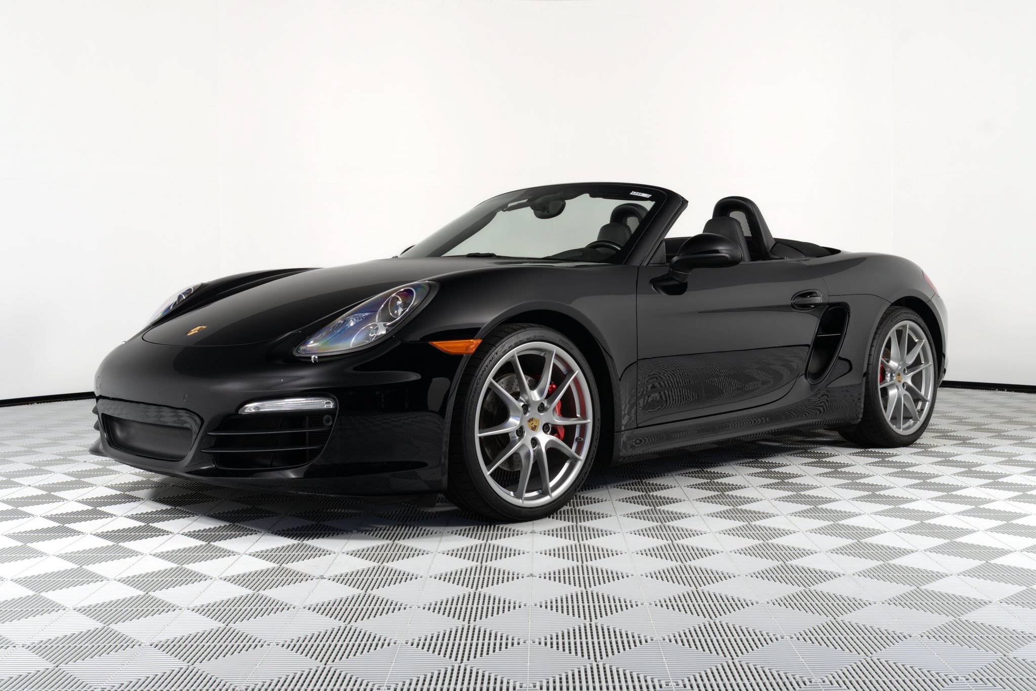 Used 2015 Porsche Boxster S RWD image 7