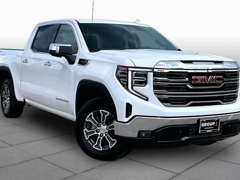 Used 2025 GMC Sierra 1500 SLT AWD/4WD image 3