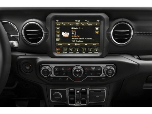 Used 2021 Jeep Wrangler Unlimited Sahara AWD/4WD image 7