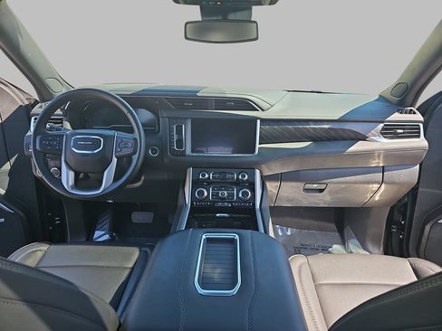 Certified 2024 GMC Yukon XL Denali AWD/4WD image 11