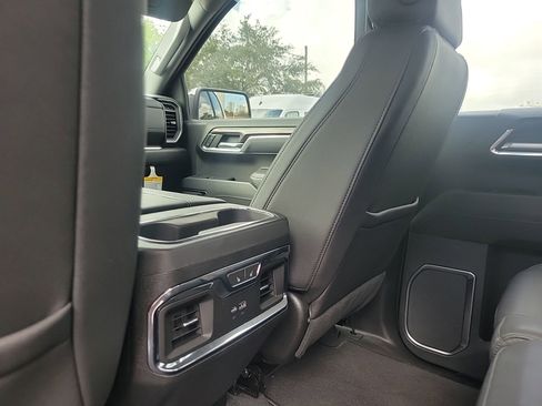 Used 2024 GMC Sierra 1500 SLT w/ SLT Premium Plus Package image 19