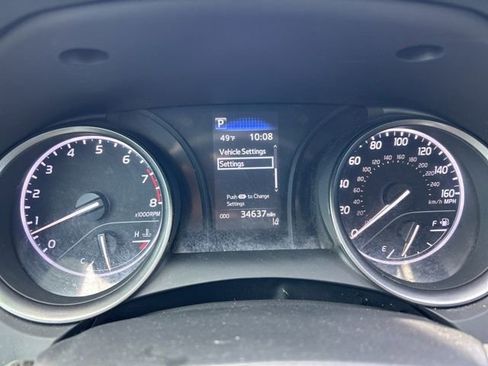Used 2024 Toyota Camry SE image 10