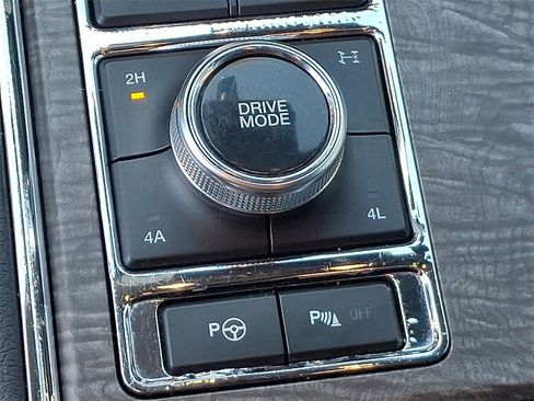 Used 2019 Ford Expedition Max Limited w/ Special Edition Package image 26