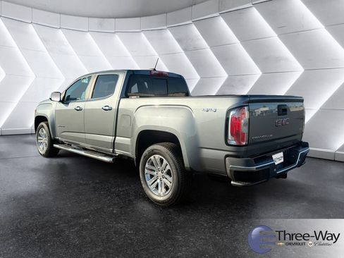 Used 2020 GMC Canyon SLT image 3