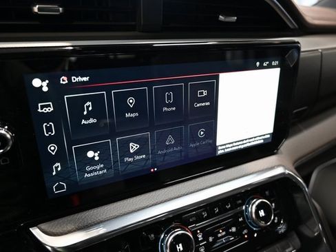 Used 2024 GMC Sierra 3500 Denali image 18