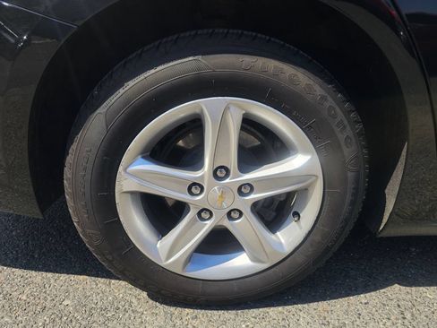Used 2022 Chevrolet Malibu LS FWD image 12