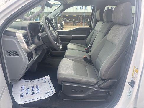 Used 2025 Ford F250 XLT image 28