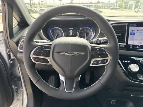 New 2026 Chrysler Voyager LX FWD image 14