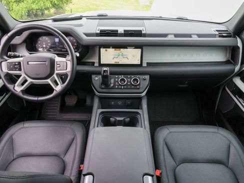 Used 2024 Land Rover Defender 110 S AWD/4WD image 9