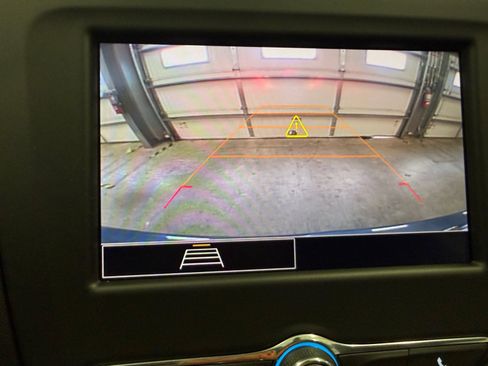 Used 2024 Chevrolet Equinox LT w/ LPO, Floor Liner Package FWD image 16