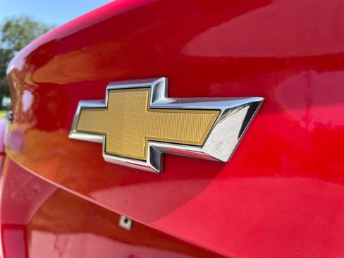 Used 2018 Chevrolet Cruze LT FWD image 9