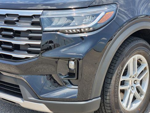 New 2026 Ford Explorer Active w/ Active Comfort Package RWD image 6