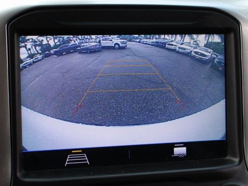 Used 2020 Chevrolet Silverado 1500 LT w/ Texas Edition image 26