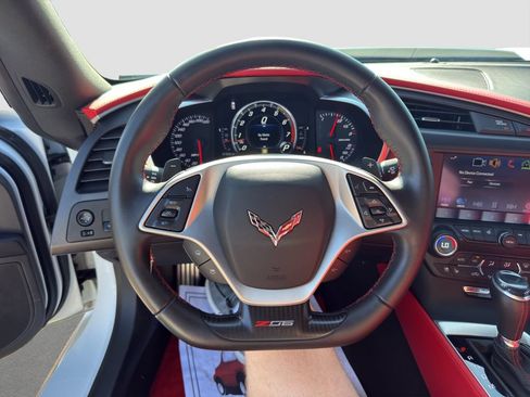 Used 2016 Chevrolet Corvette Z06 w/ 2LZ Preferred Equipment Group RWD image 10